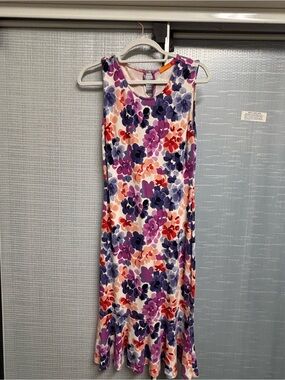 Sleeveless Floral Midi Dress in Purple and Pink